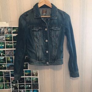 American Eagle Medium-wash Denim Jacket